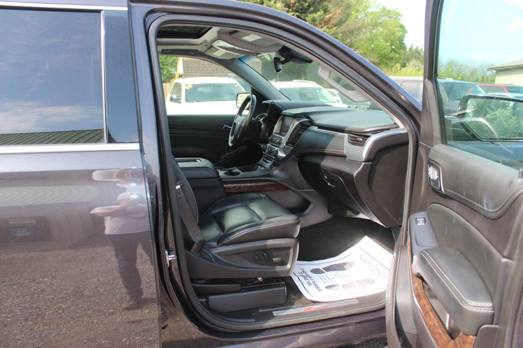 2016 Chevrolet Suburban Image 18