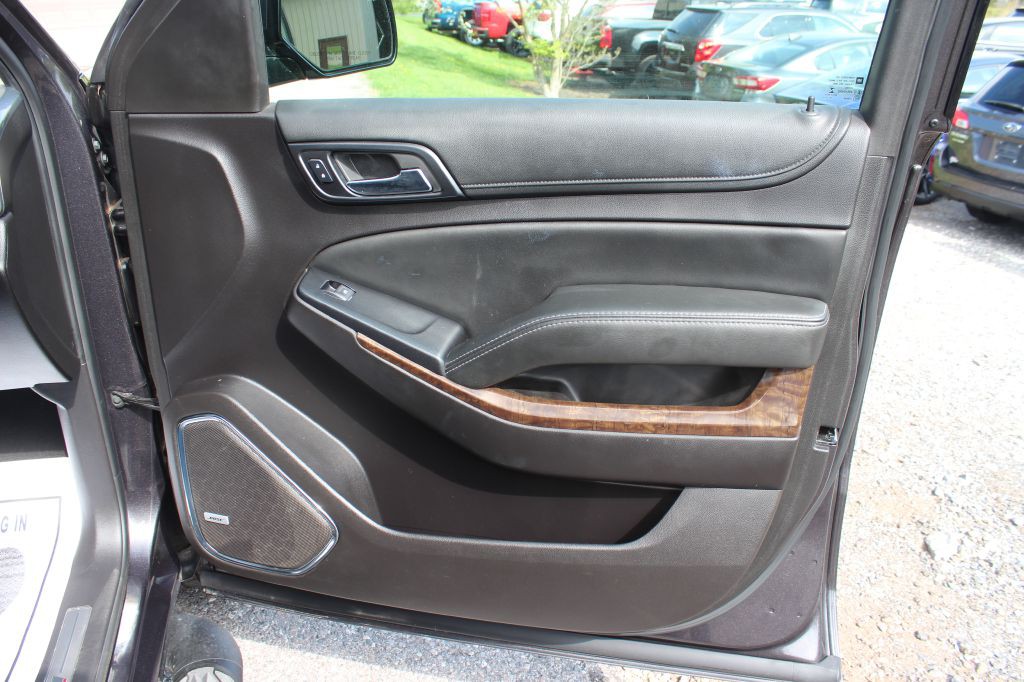 2016 Chevrolet Suburban Image 19