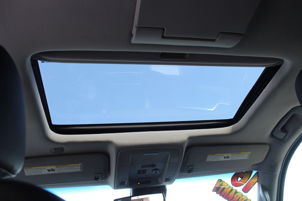 2016 Chevrolet Suburban Image 20