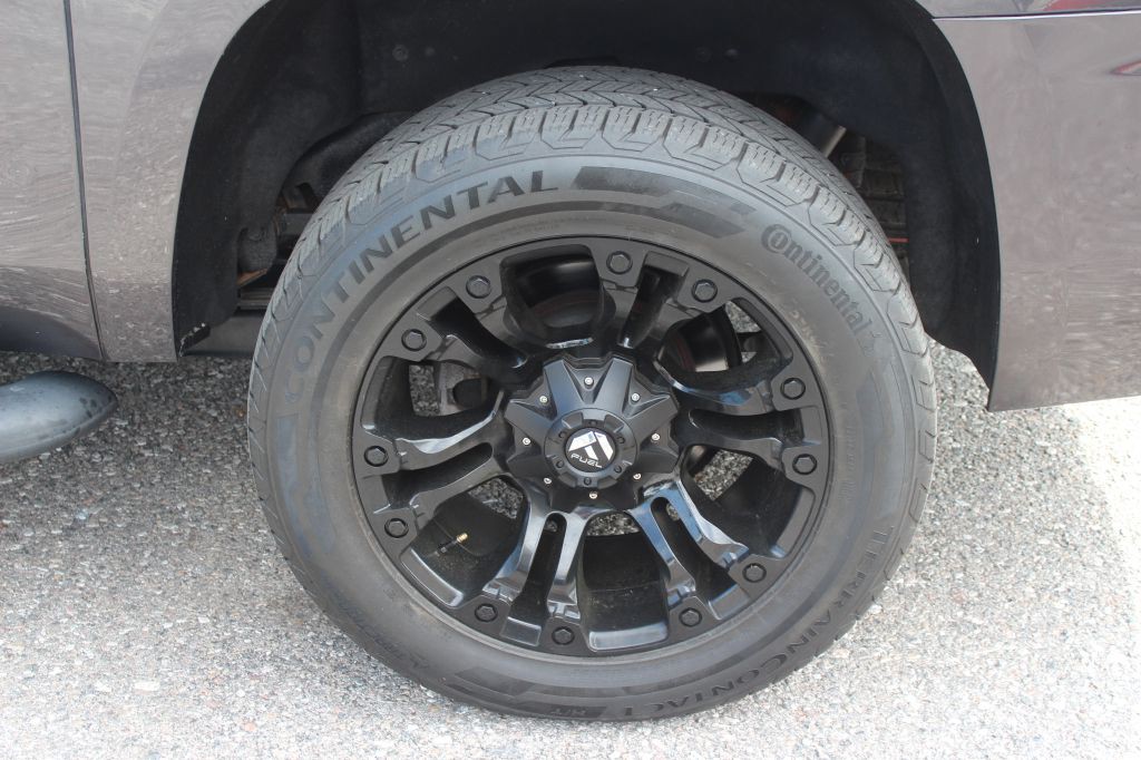 2016 Chevrolet Suburban Image 33