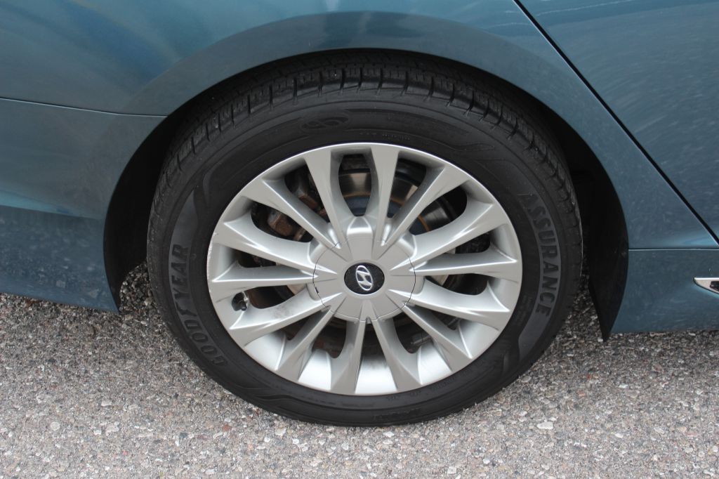 2015 Hyundai Sonata Image 28