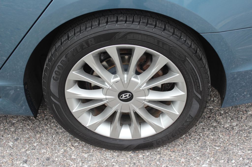 2015 Hyundai Sonata Image 29
