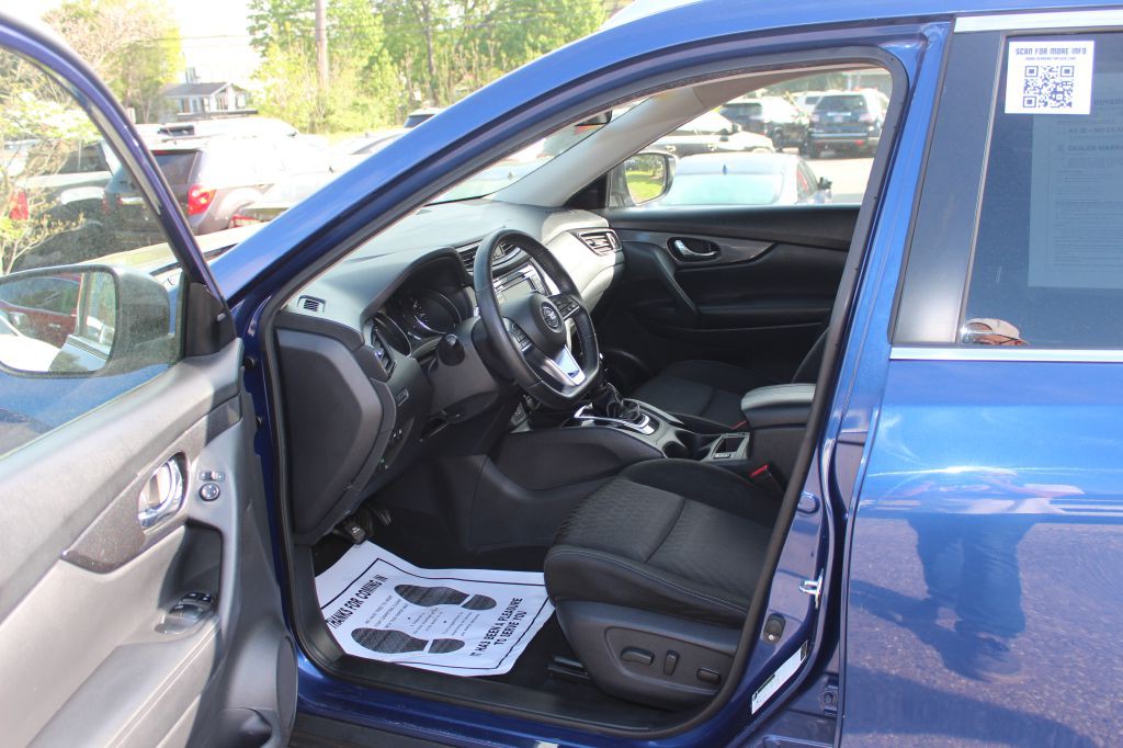 2020 Nissan Rogue Image 9