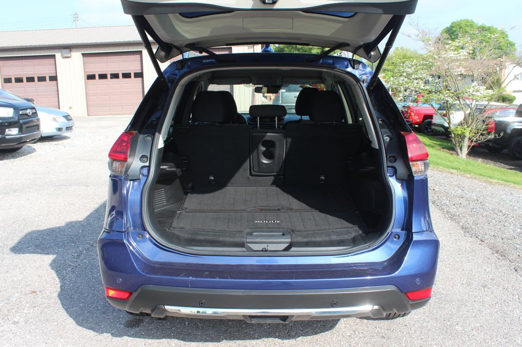 2020 Nissan Rogue Image 13