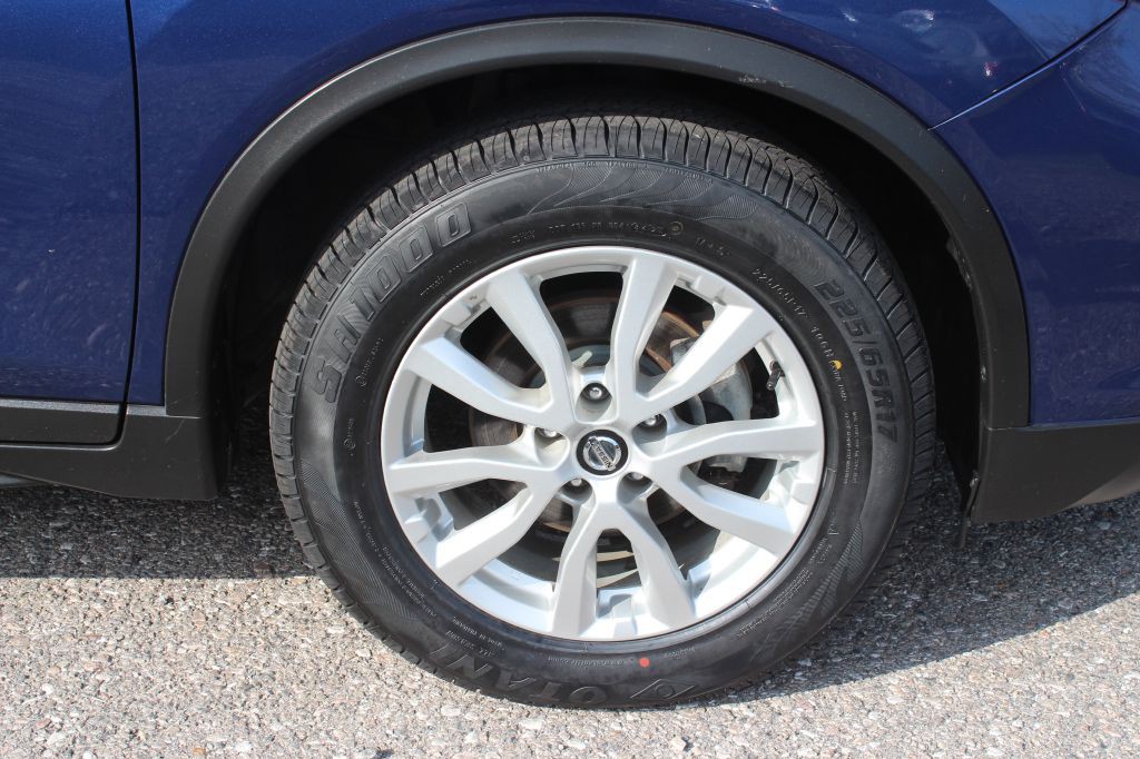 2020 Nissan Rogue Image 26