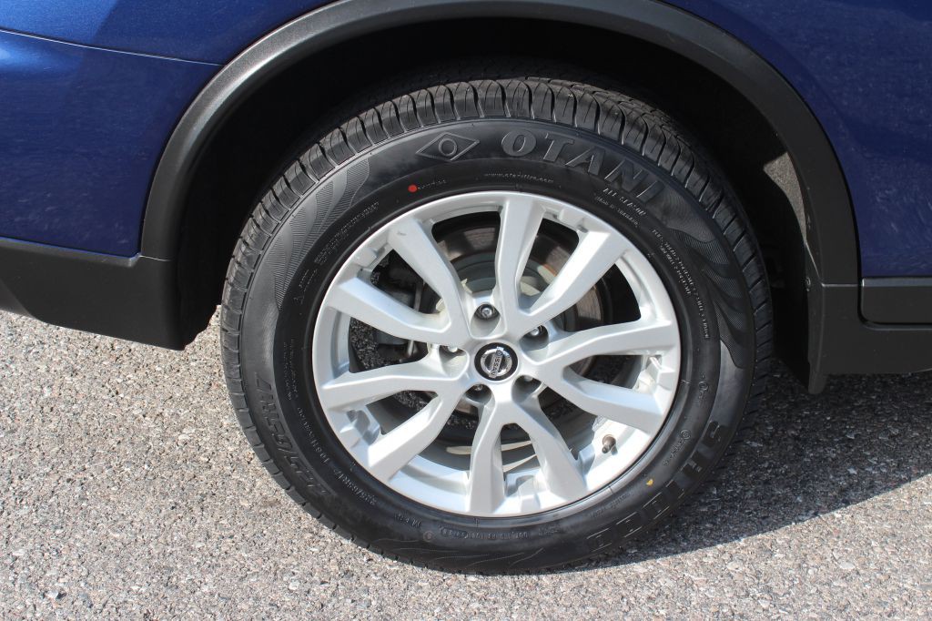 2020 Nissan Rogue Image 27