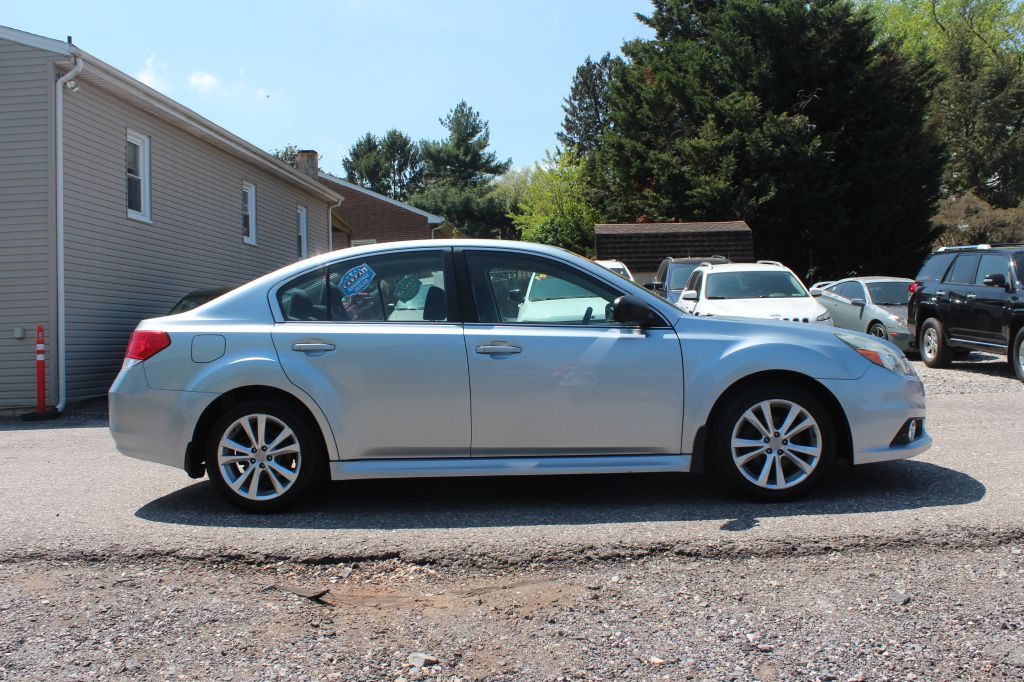 2014 Subaru Legacy Image 4