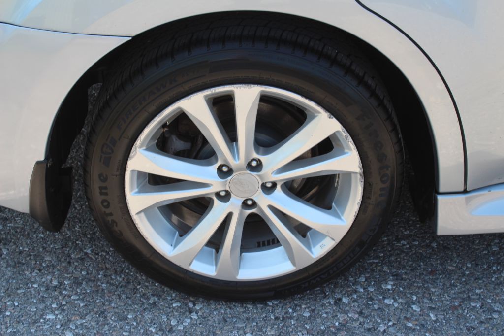 2014 Subaru Legacy Image 26