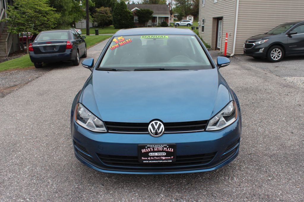 2015 Volkswagen Golf Image 2