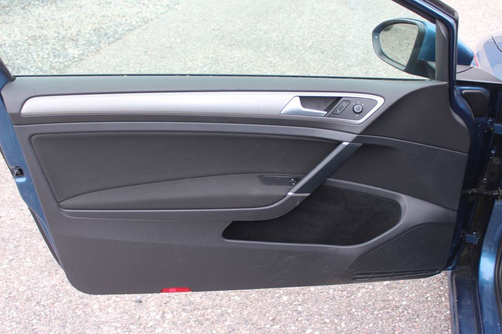 2015 Volkswagen Golf Image 10