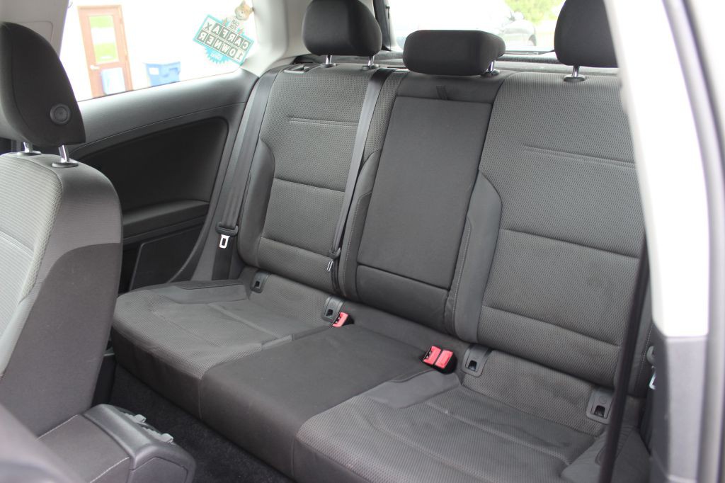 2015 Volkswagen Golf Image 11