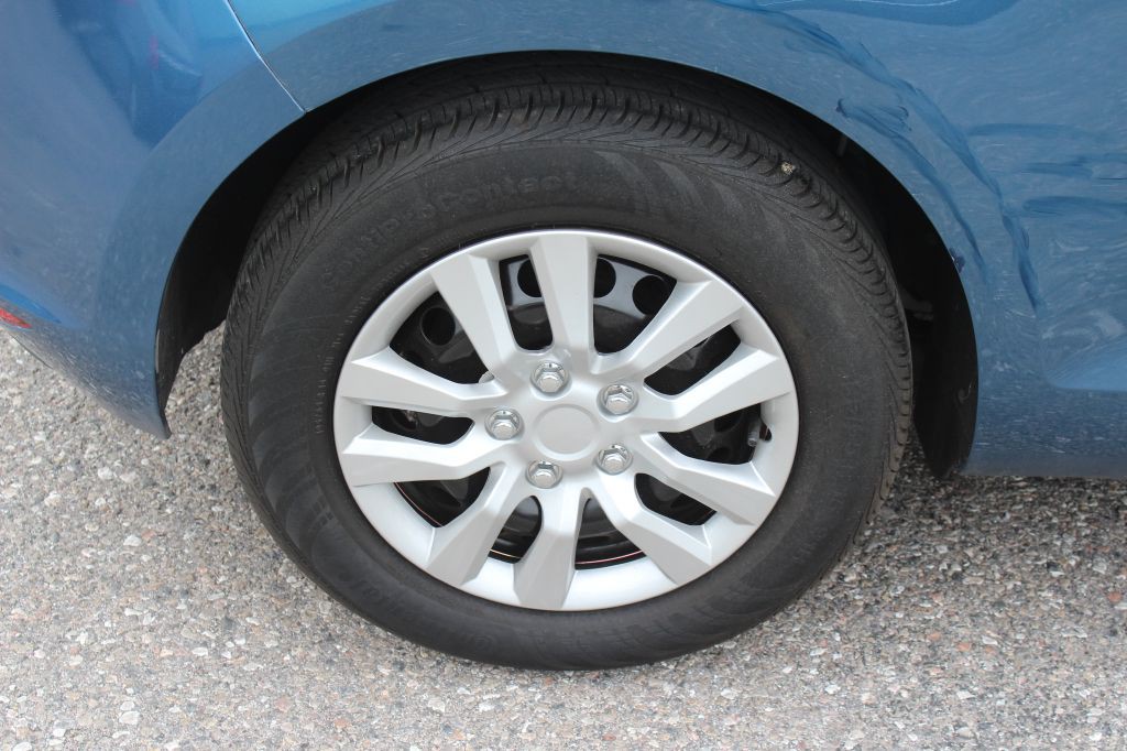 2015 Volkswagen Golf Image 22