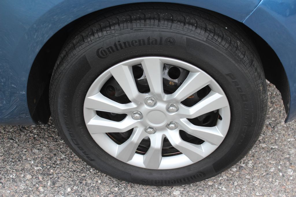 2015 Volkswagen Golf Image 23
