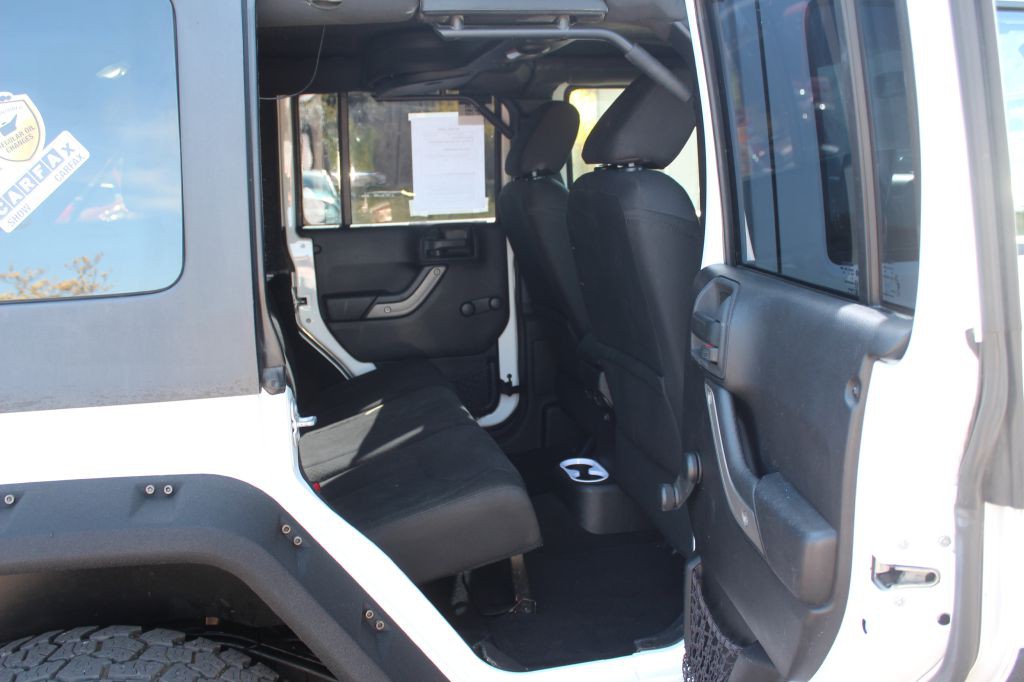 2016 Jeep Wrangler Unlimited Image 14