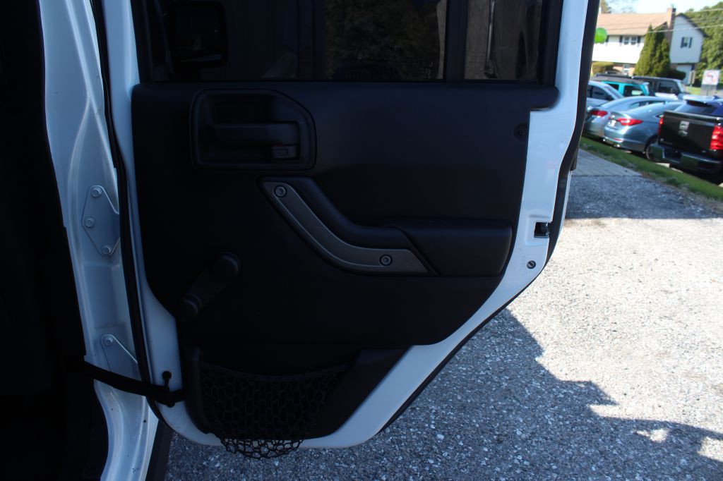 2016 Jeep Wrangler Unlimited Image 15