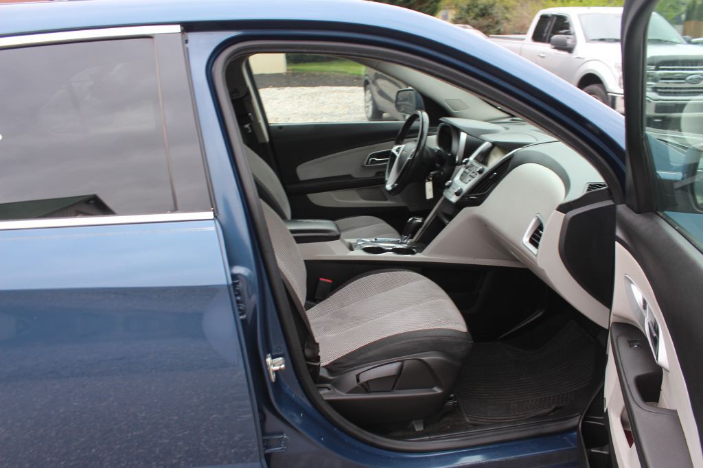 2017 Chevrolet Equinox Image 16
