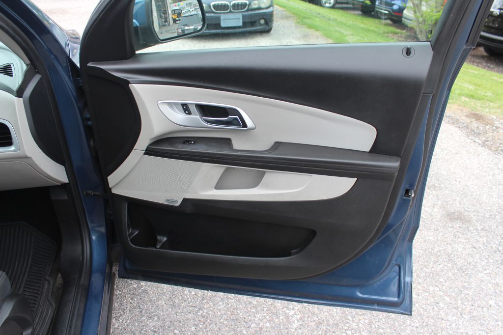 2017 Chevrolet Equinox Image 17