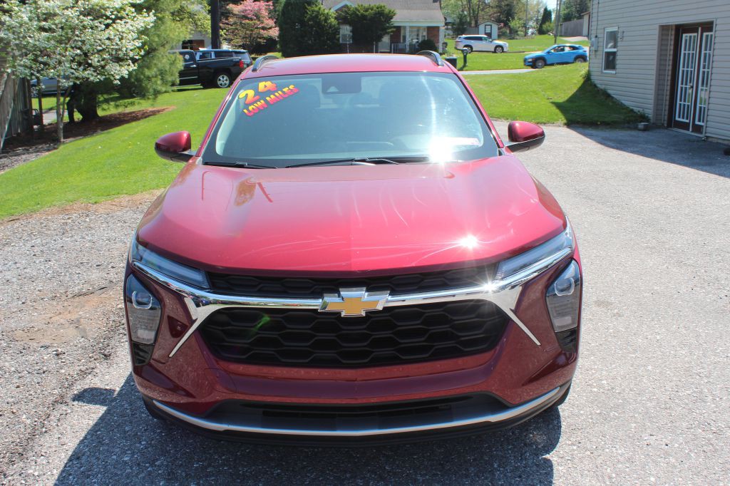 2024 Chevrolet Trax Image 2