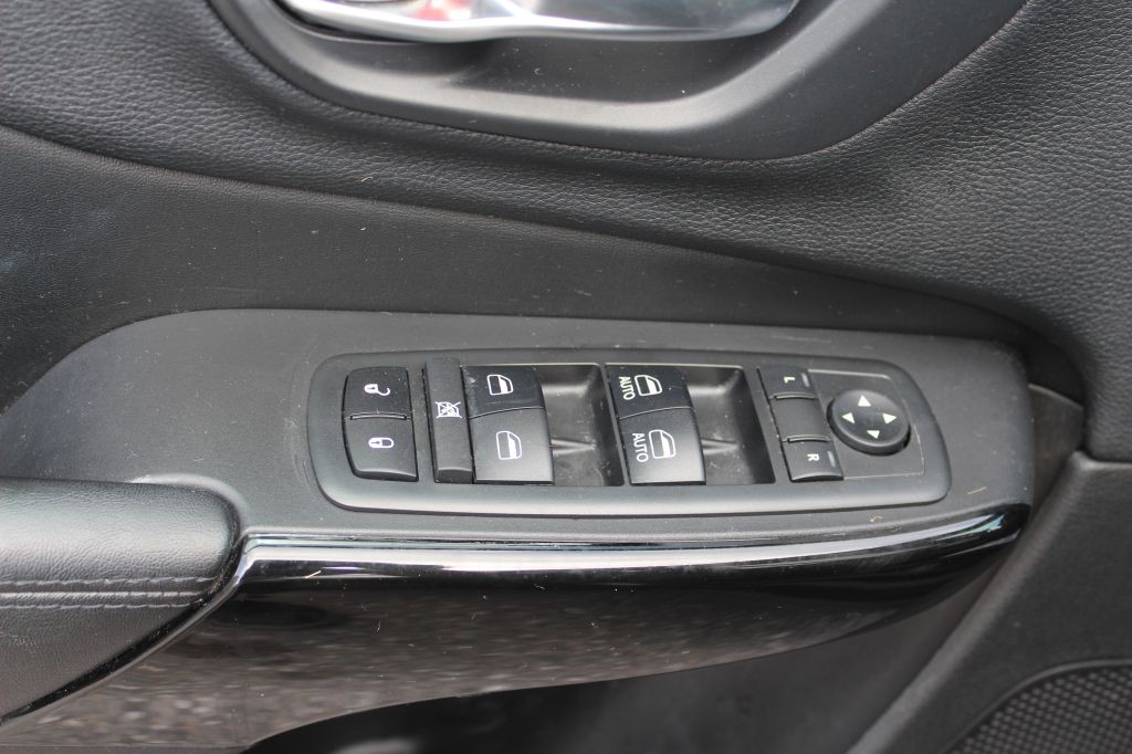 2019 Jeep Cherokee Image 11