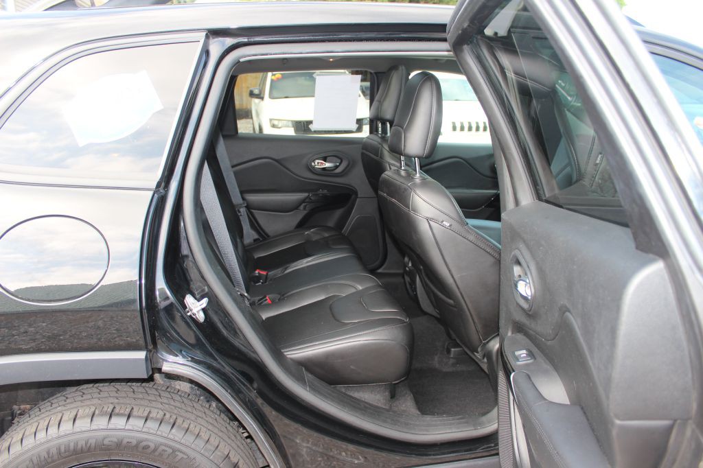 2019 Jeep Cherokee Image 15