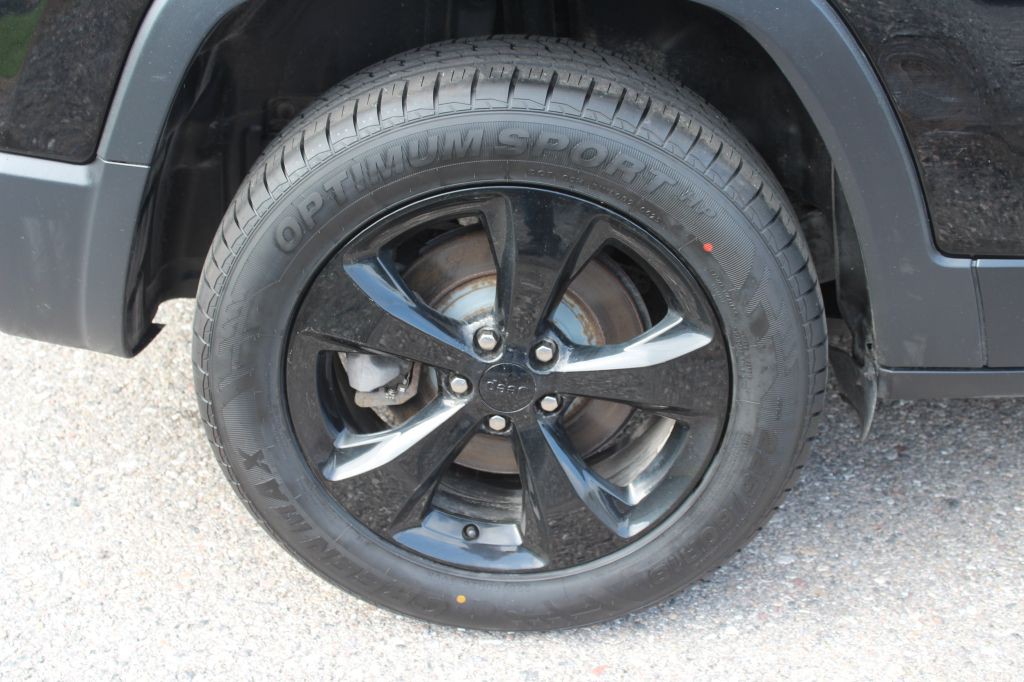 2019 Jeep Cherokee Image 28