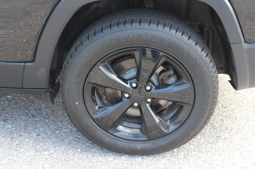 2019 Jeep Cherokee Image 29