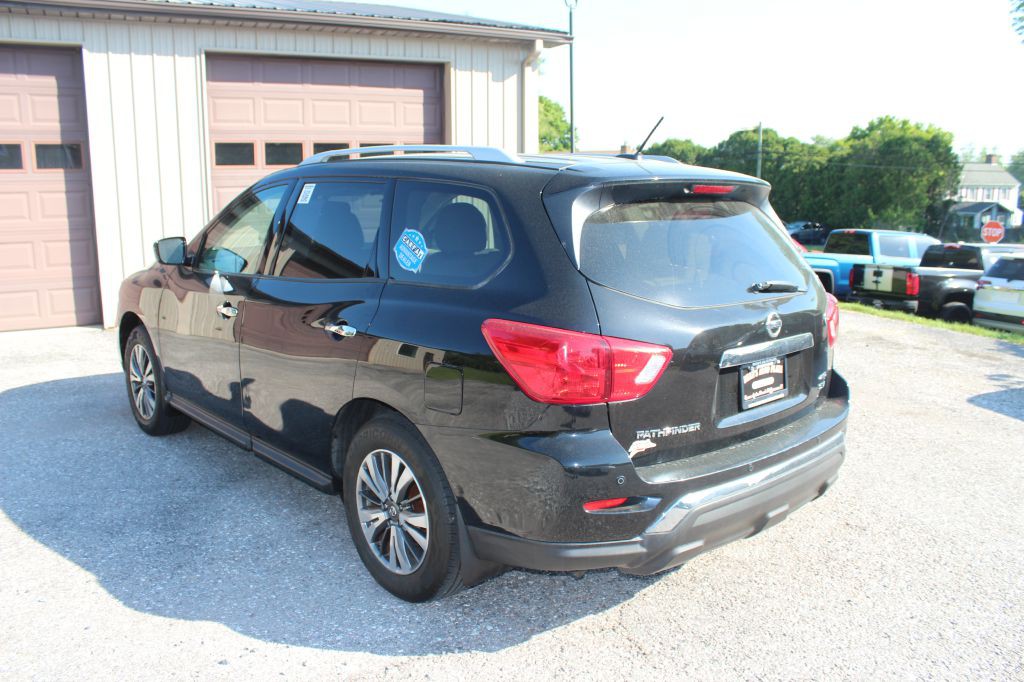 2017 Nissan Pathfinder Image 7