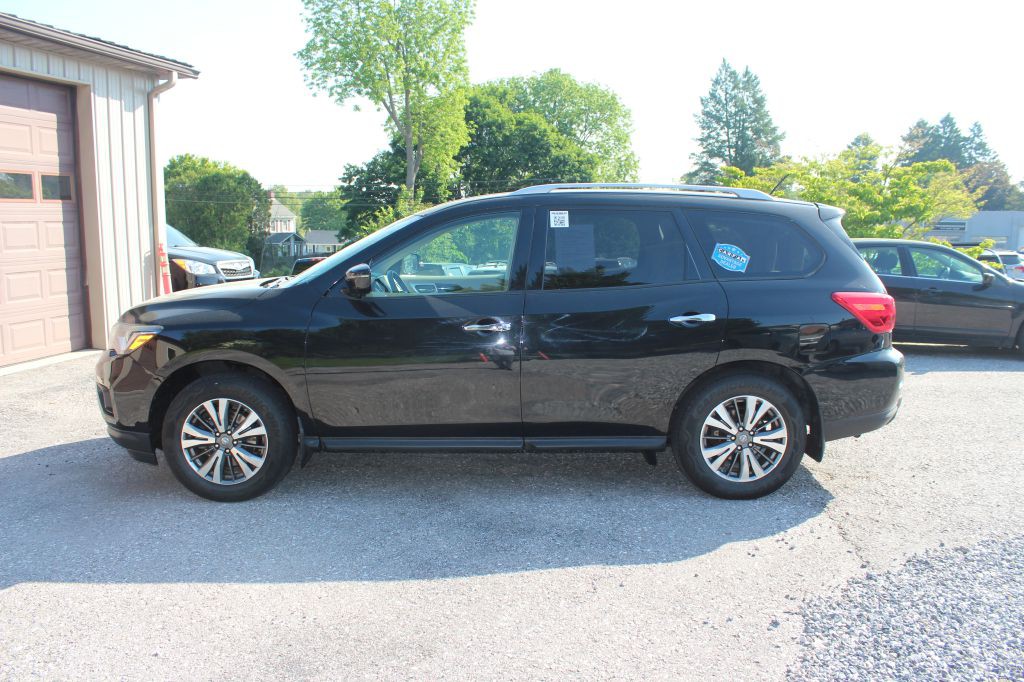 2017 Nissan Pathfinder Image 8