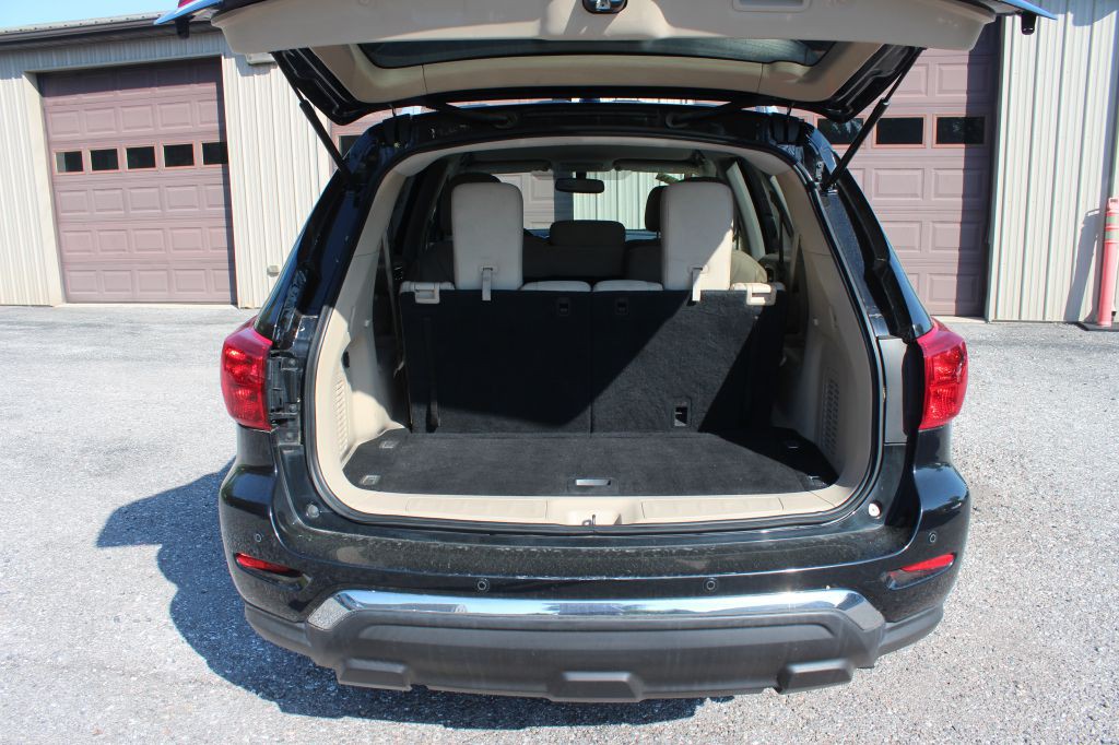 2017 Nissan Pathfinder Image 13