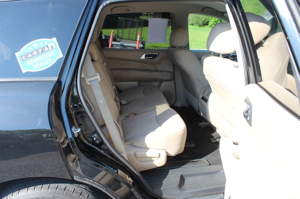2017 Nissan Pathfinder Image 14
