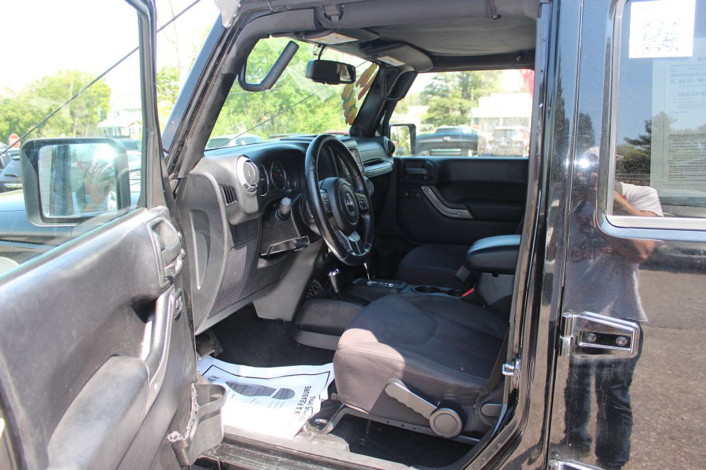 2014 Jeep Wrangler Unlimited Image 9