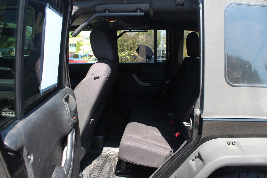2014 Jeep Wrangler Unlimited Image 11