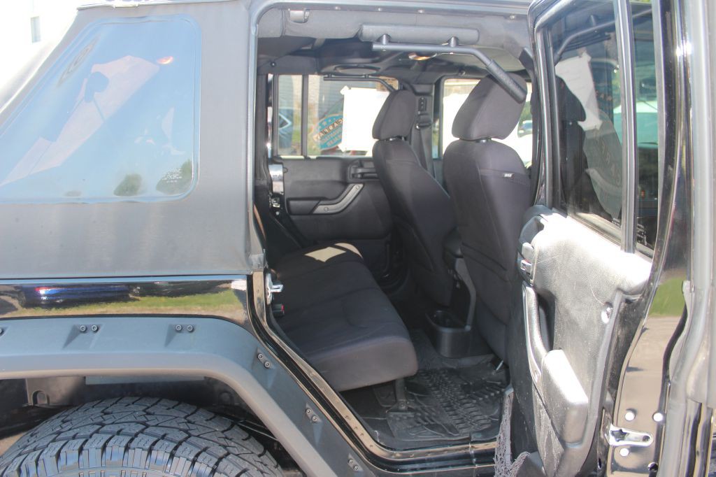 2014 Jeep Wrangler Unlimited Image 14