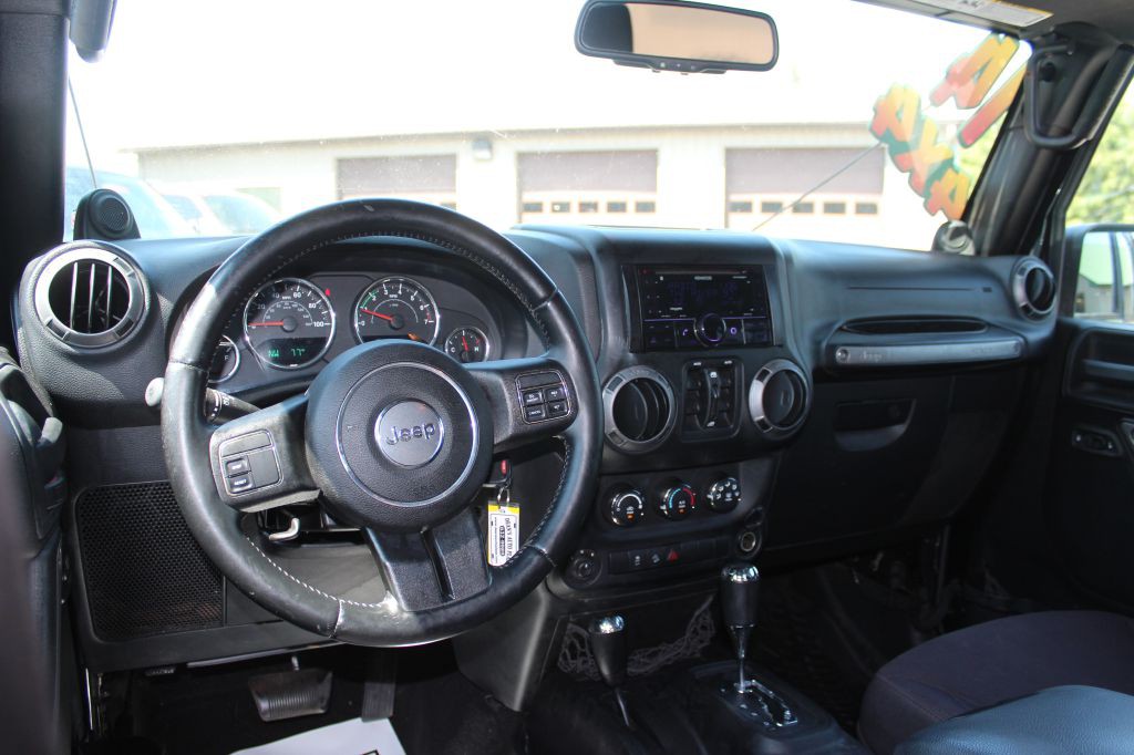 2014 Jeep Wrangler Unlimited Image 17