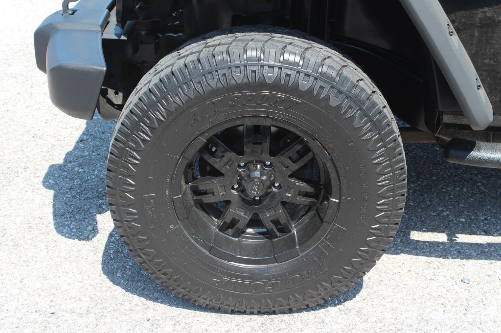 2014 Jeep Wrangler Unlimited Image 21