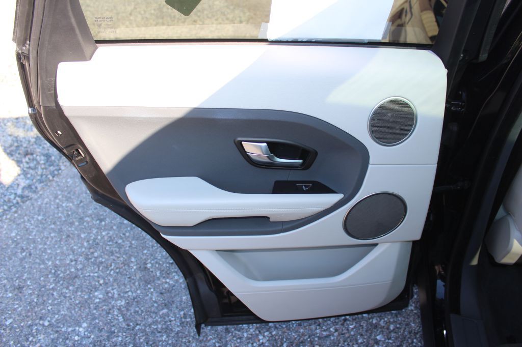 2014 Land Rover Range Rover Evoque Image 12