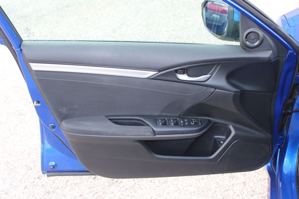 2016 Honda Civic Image 10
