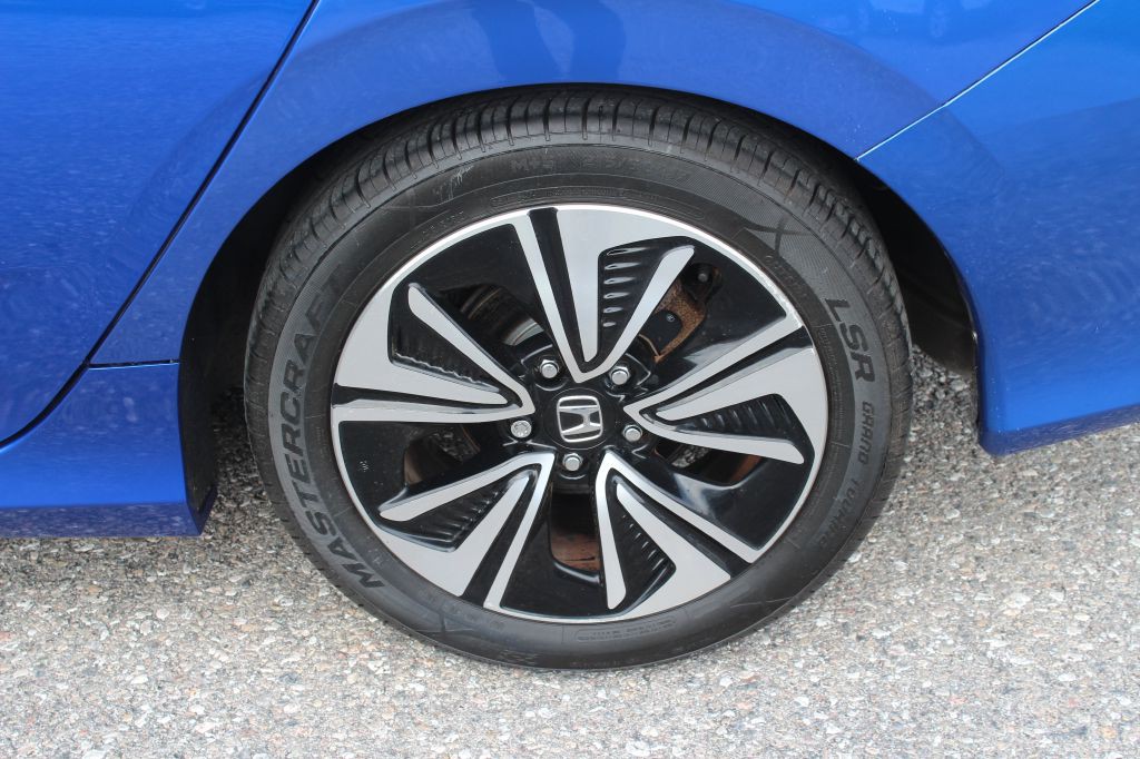 2016 Honda Civic Image 28