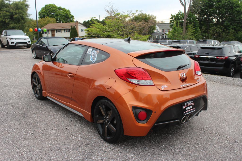 2015 Hyundai Veloster Image 7
