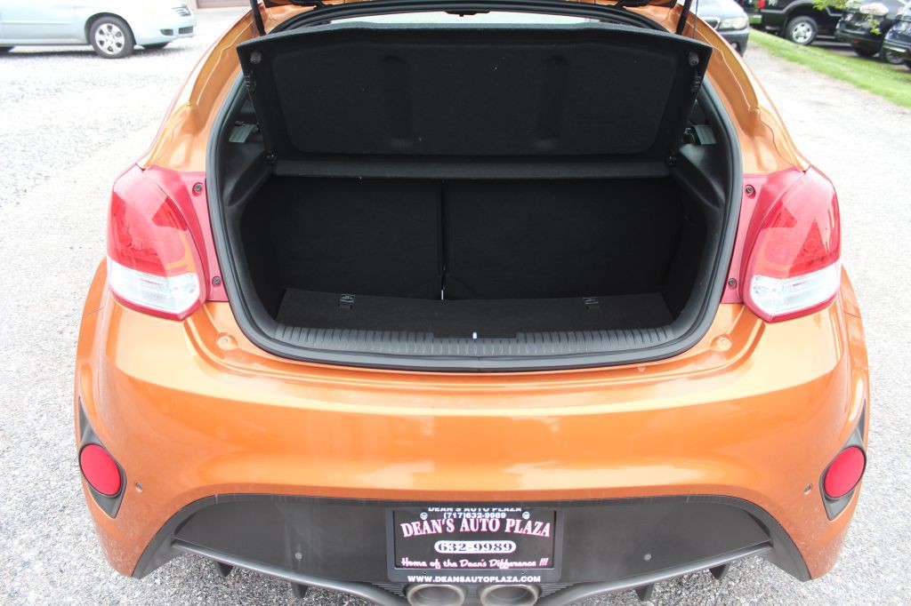 2015 Hyundai Veloster Image 11
