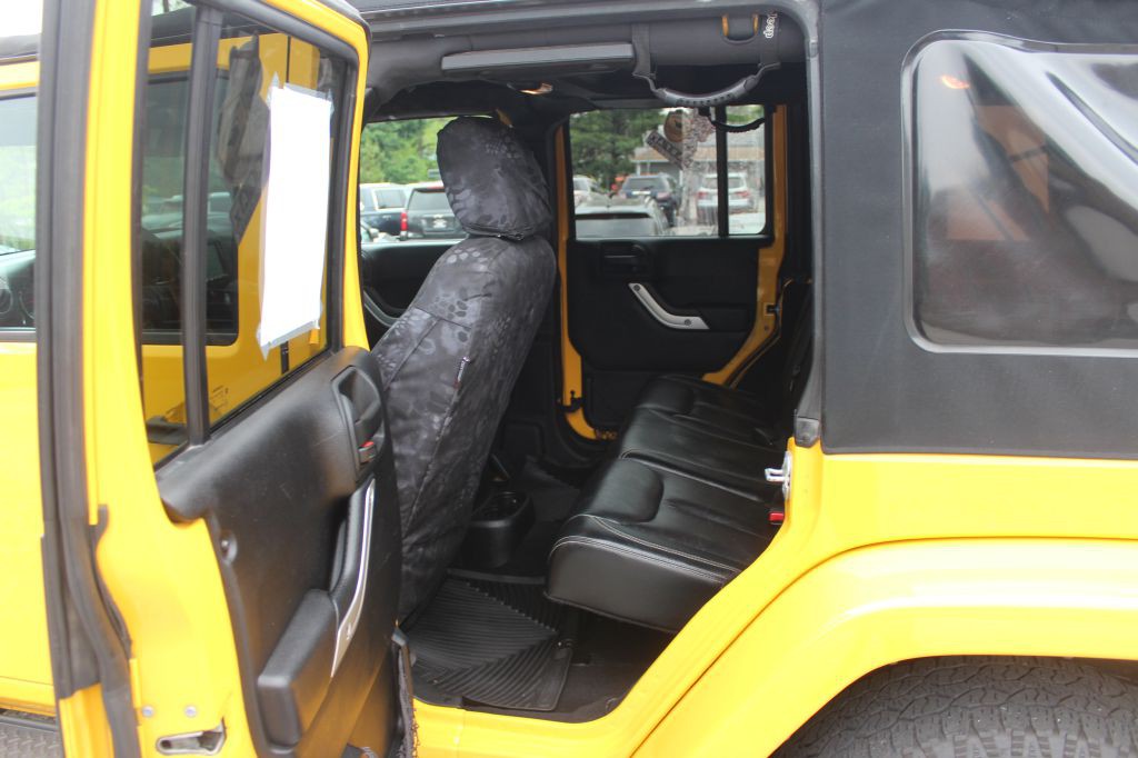 2015 Jeep Wrangler Unlimited Image 11