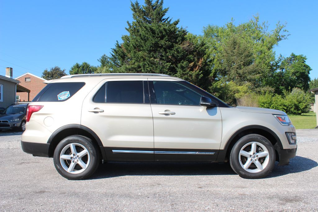 2017 Ford Explorer Image 4