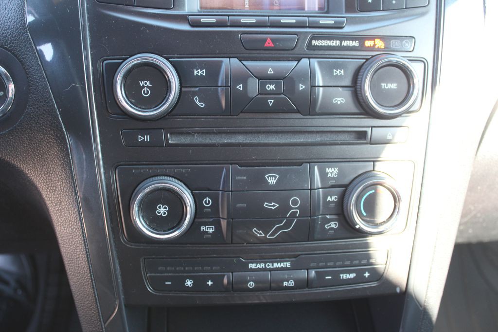2017 Ford Explorer Image 22