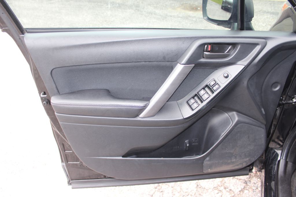 2016 Subaru Forester Image 10