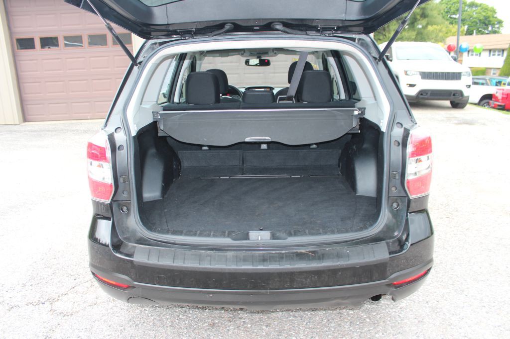2016 Subaru Forester Image 15