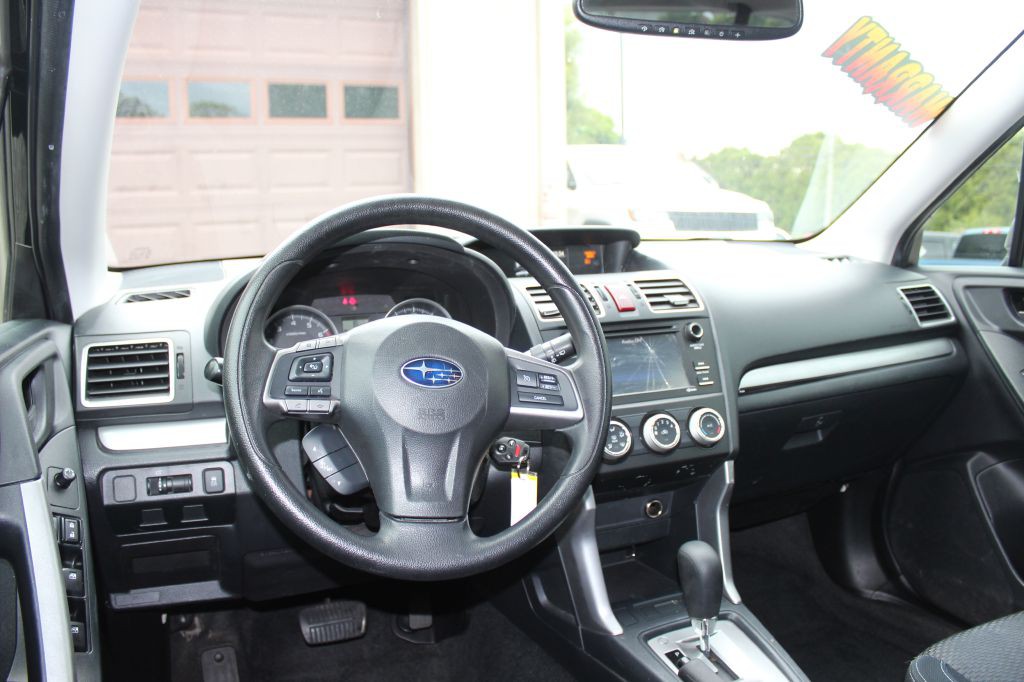 2016 Subaru Forester Image 18