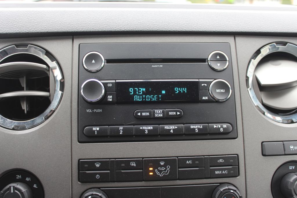 2012 Ford F-250 Image 18