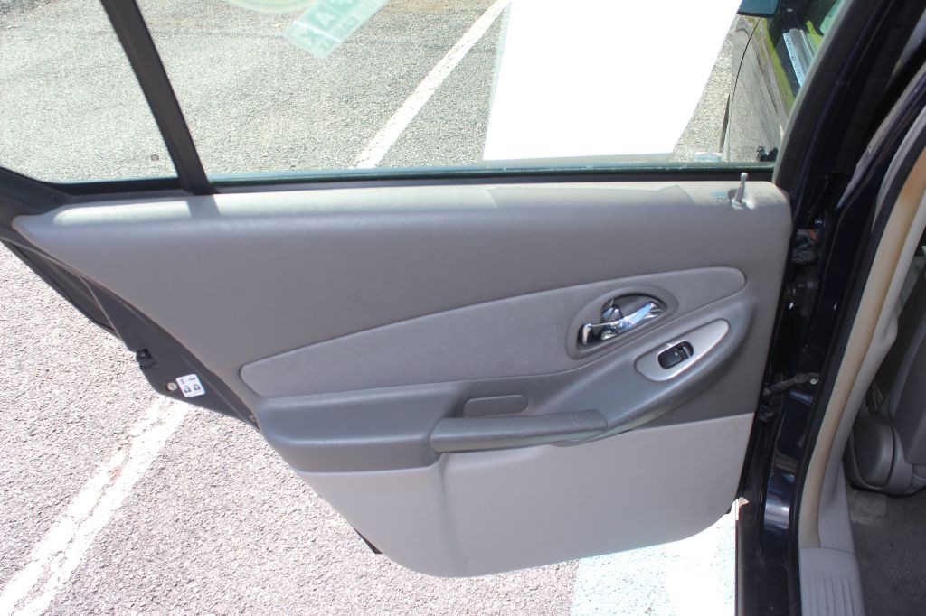 2006 Chevrolet Malibu Image 12