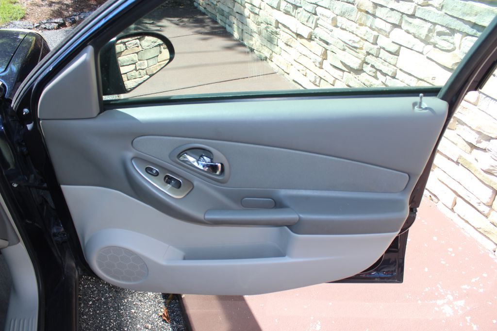 2006 Chevrolet Malibu Image 17