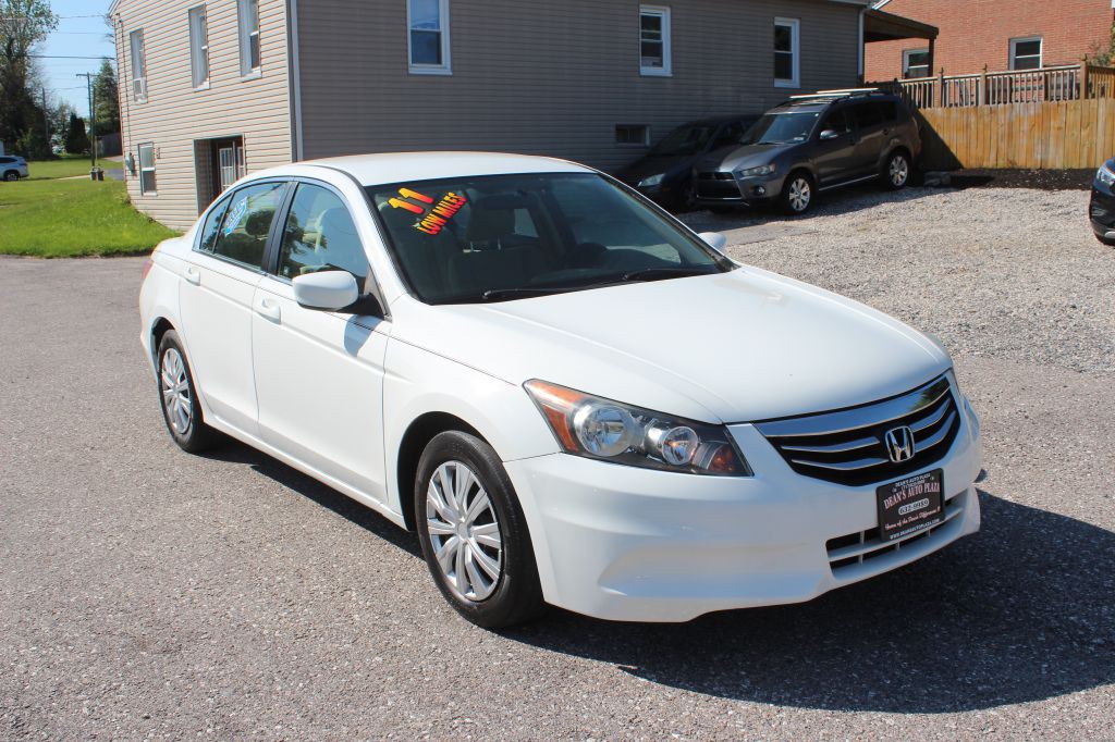2011 Honda Accord Image 3